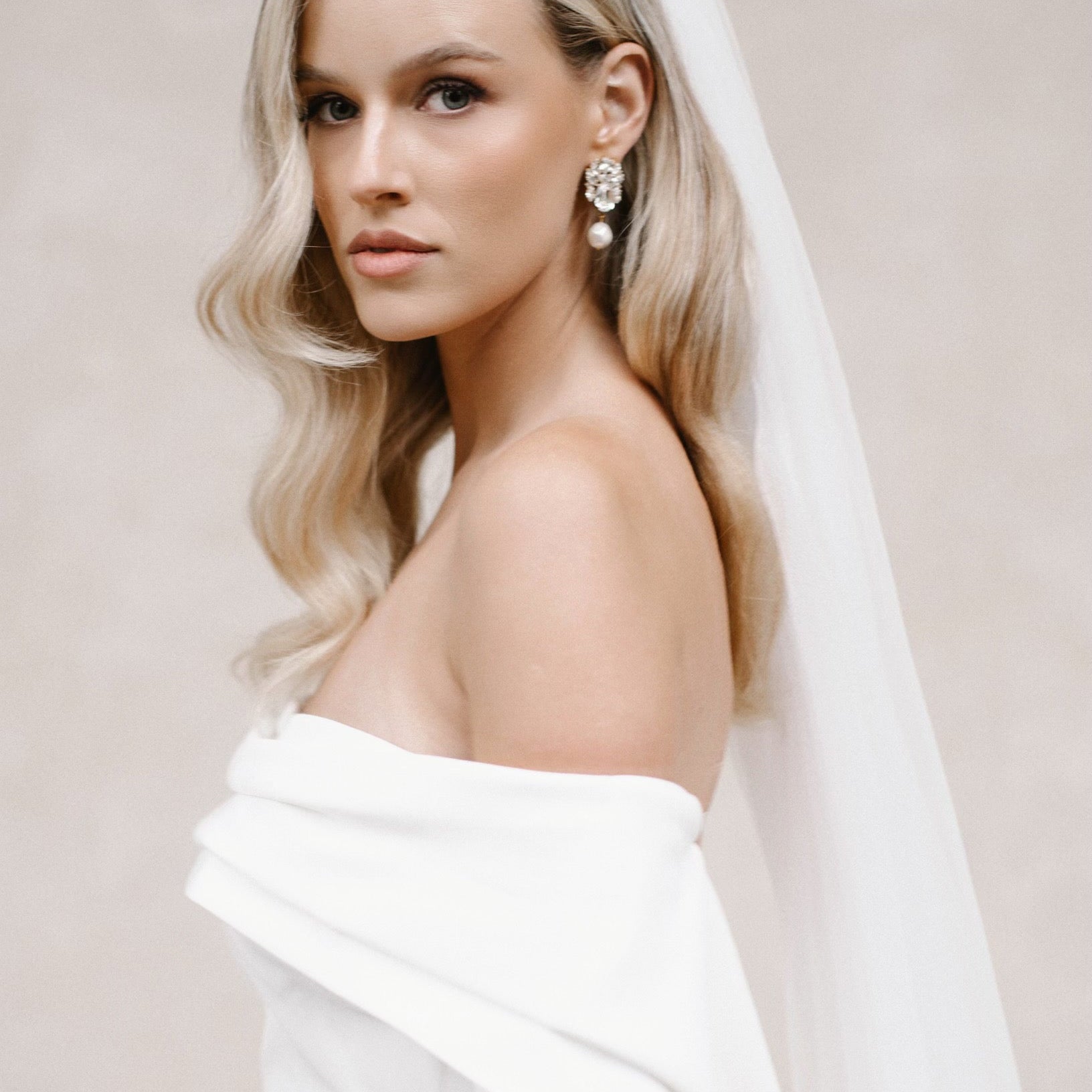 Less is More: The Ultimate Minimalist Bridal Style Guide